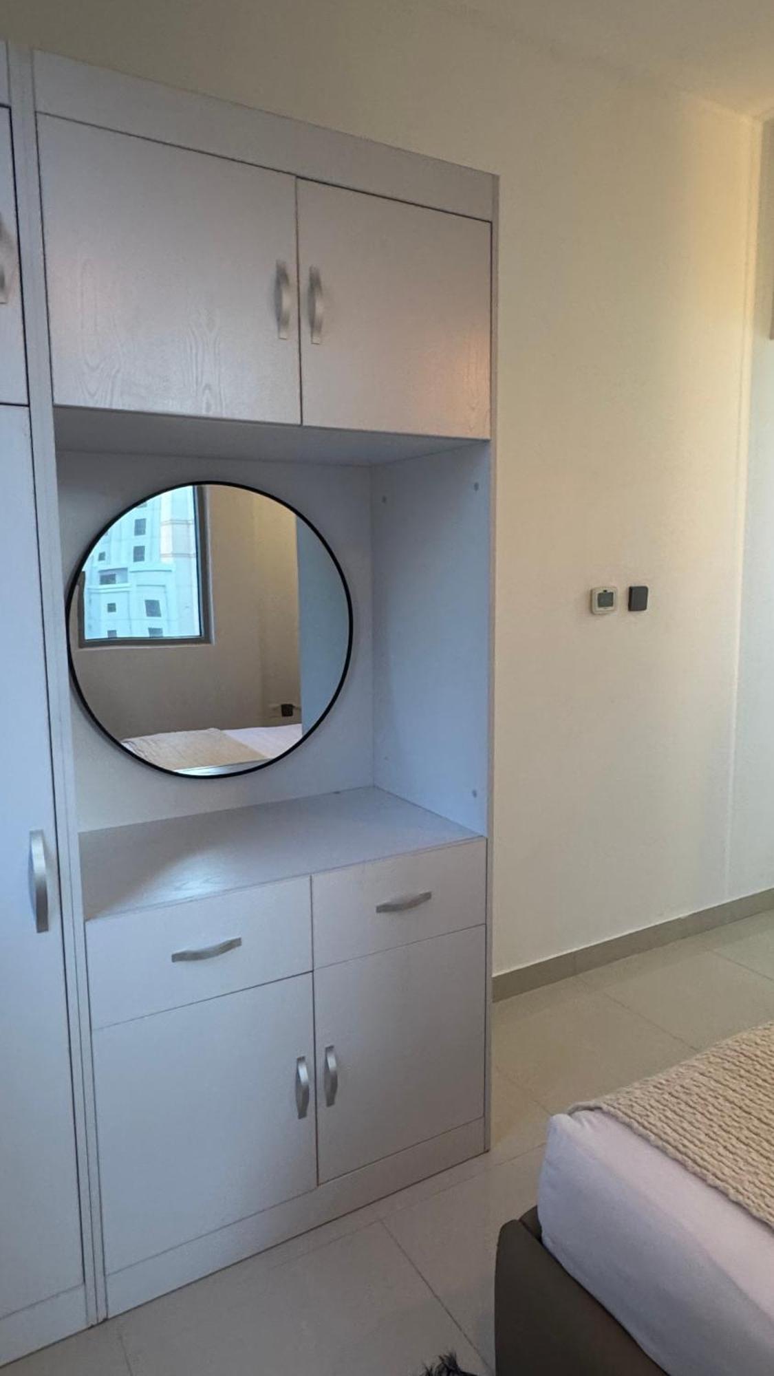 Apartment Modern Cozy Two Bedrooms In Very Attractive Location With Marina View *
