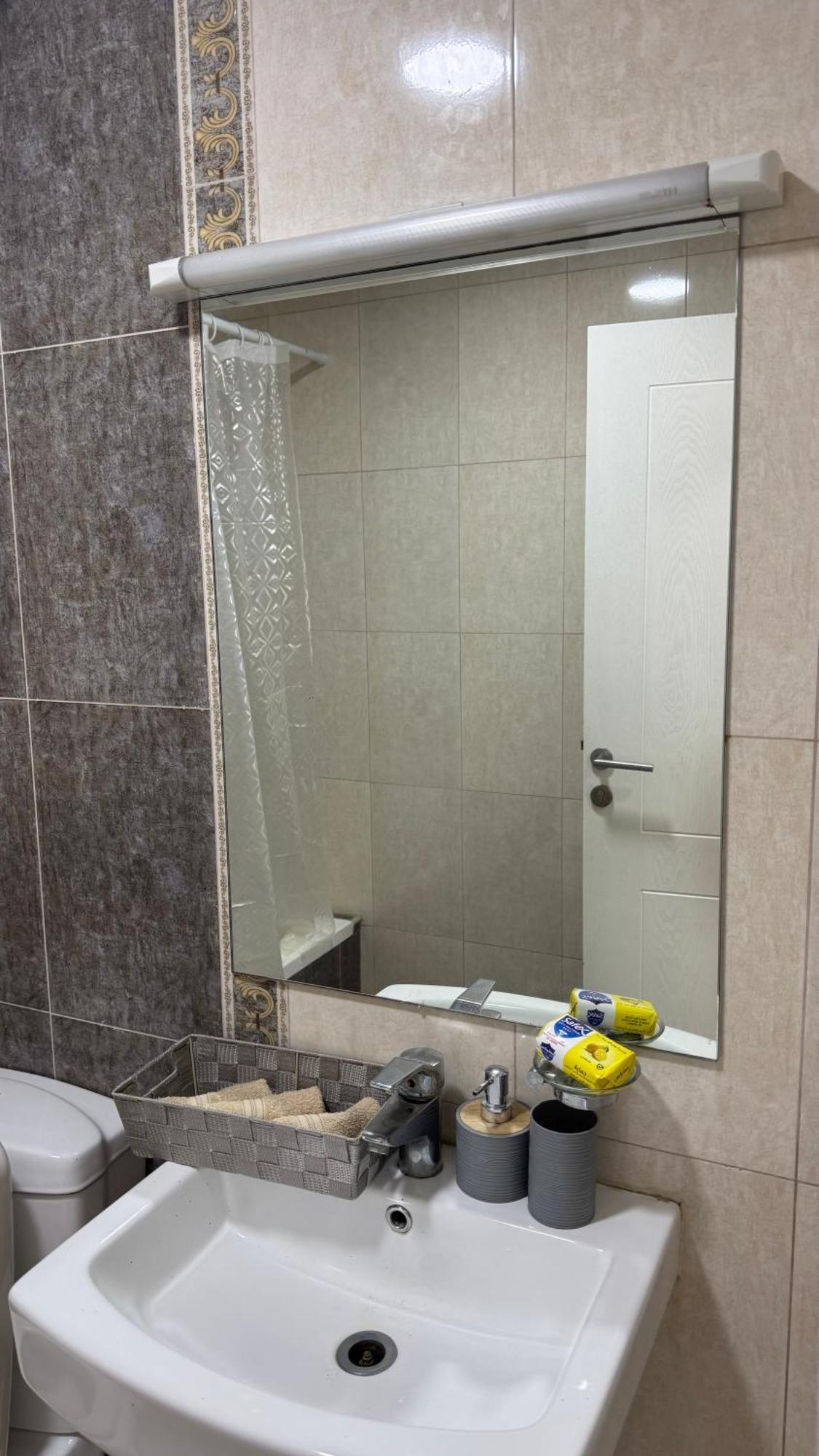 Modern Cozy Two Bedrooms In Very Attractive Location With Marina View Apartment